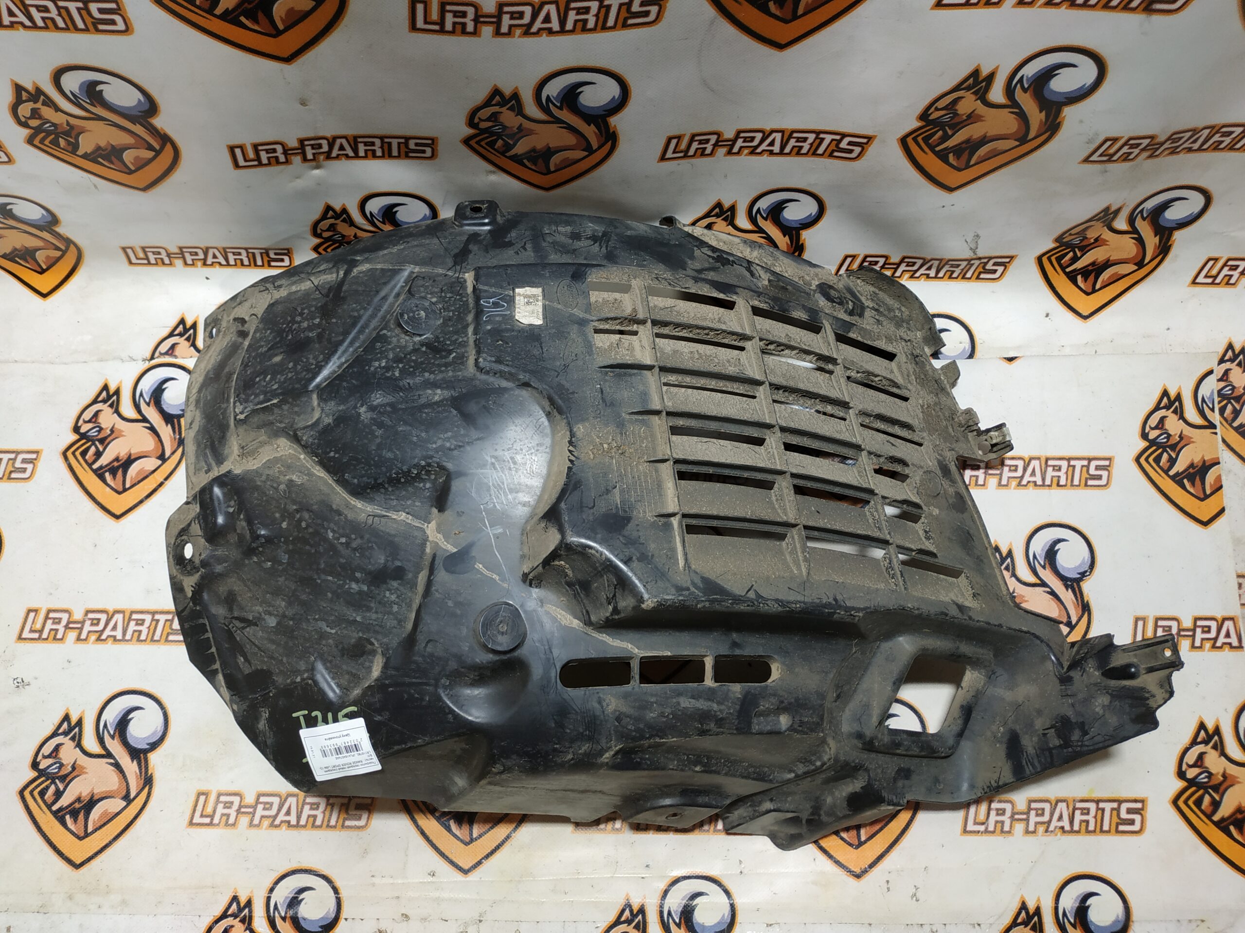 LR146223 Front Left Fender Liner (Front Part) 2018- Range Rover Sport L494 (2014-2022) Used - Image 28