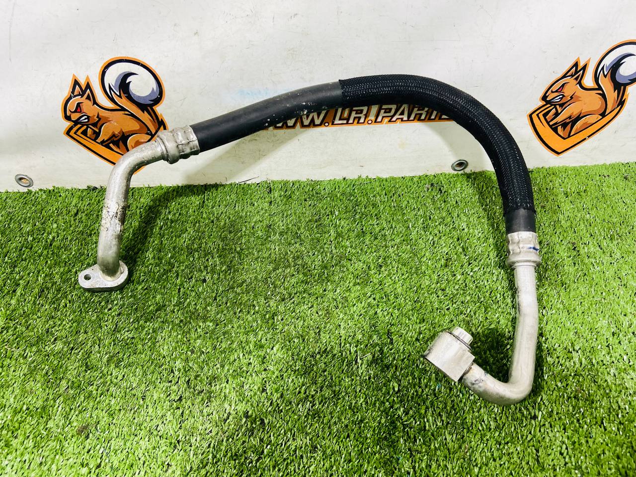 LR153386 Range Rover Sport L461 (2023-) used air conditioner compressor pipe. cost 120 € in stock 3 pcs.