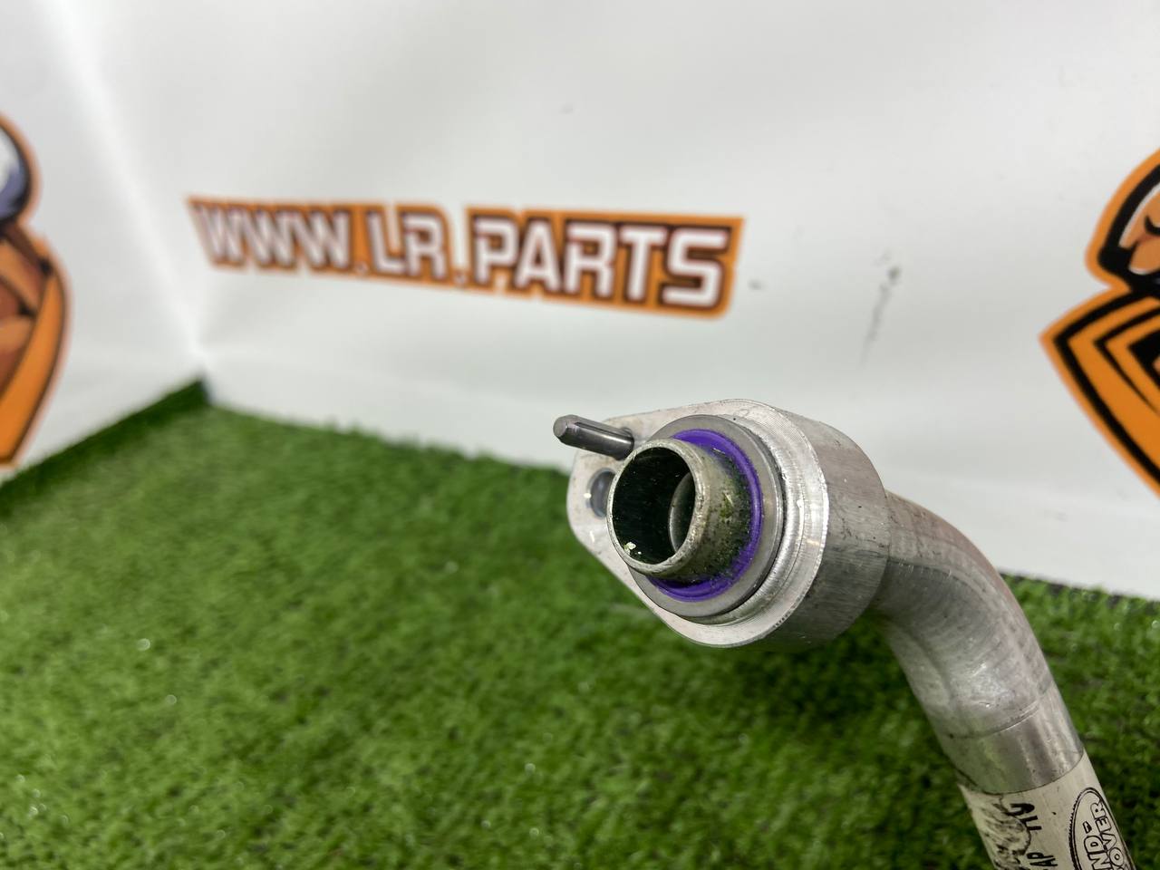 LR153386 Range Rover Sport L461 (2023-) used air conditioner compressor pipe. cost 120 € in stock 3 pcs.