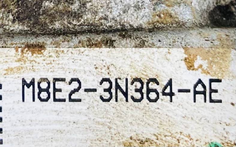 LR153492 Intermediate shaft with Range Rover Sport L461 (2023-) casing Used cost 700 € in stock 3 pcs.