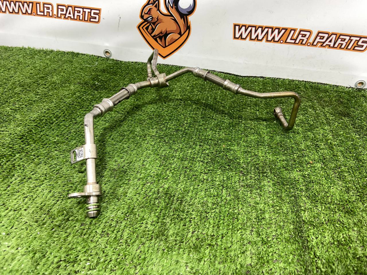 LR161061 Oil supply pipe to the turbine for Range Rover Sport L461 (2023-) Used cost € in stock 3 pcs.