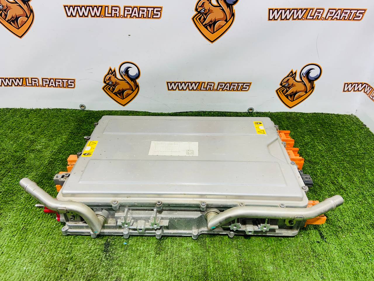 LR166533 Electric distribution box Range Rover Sport L461 (2023-) Used cost 1 400 € in stock 3 pcs.