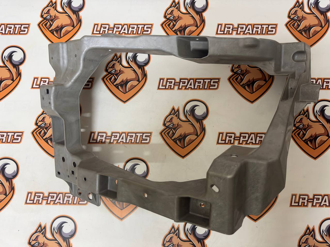 LR167068 Front left eyepiece Range Rover Sport L461 cost 190 € in stock 1 pcs.