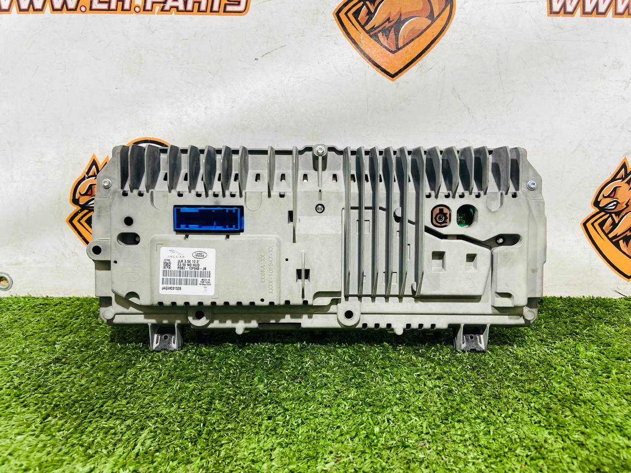 LR171624 TFT Instrument Panel 2021 - Land Rover Discovery 5 L462 (2017-) Used cost 850 € in stock 1 pcs.