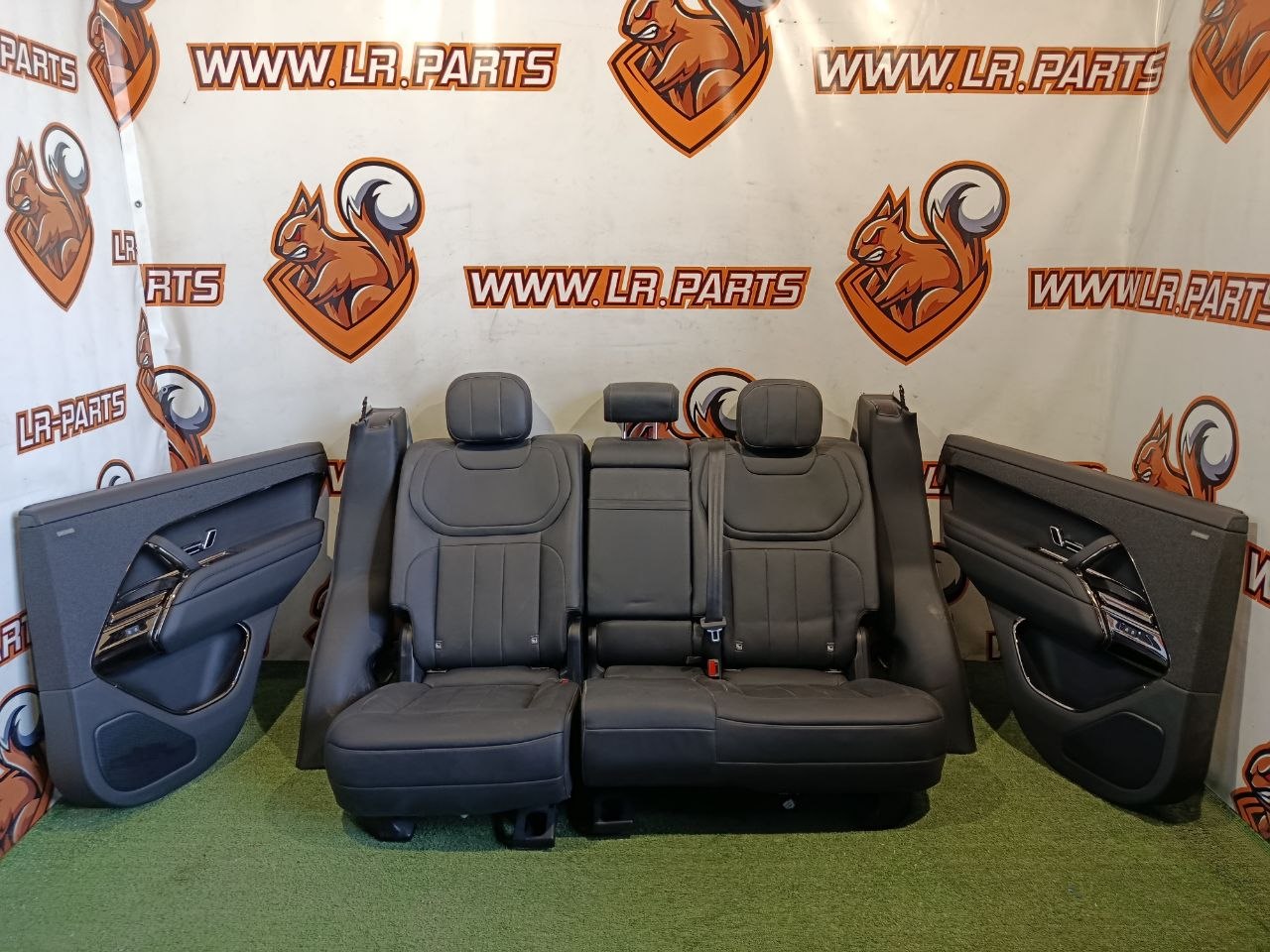 LR178385 Interior door card + seats Range Rover Sport L461 (2023-) Used cost € in stock 1 pcs.