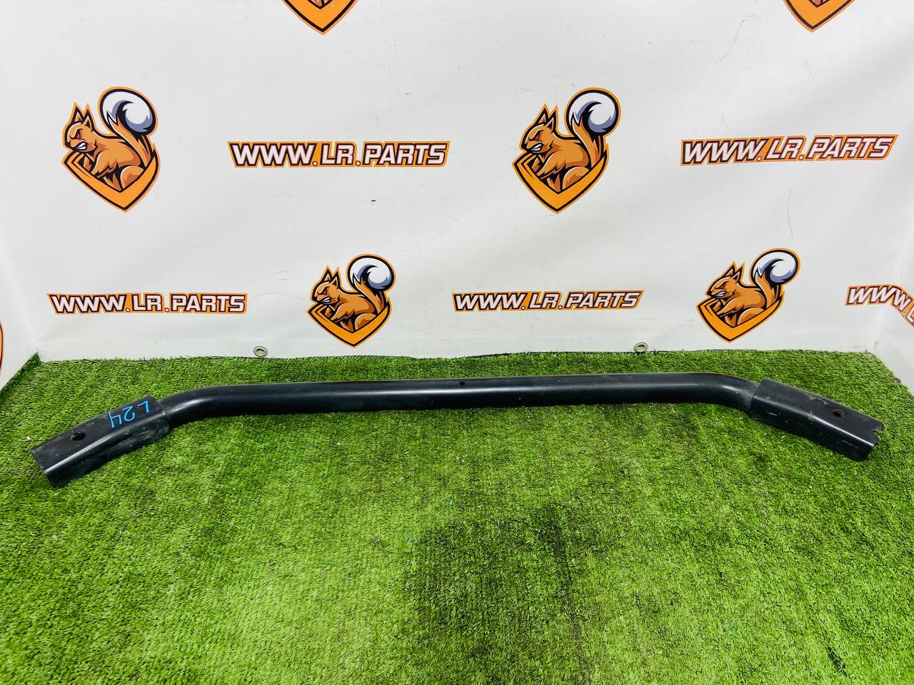 LR181124 Rear floor strut Range Rover Sport L461 (2023-) Used cost 110 € in stock 3 pcs.