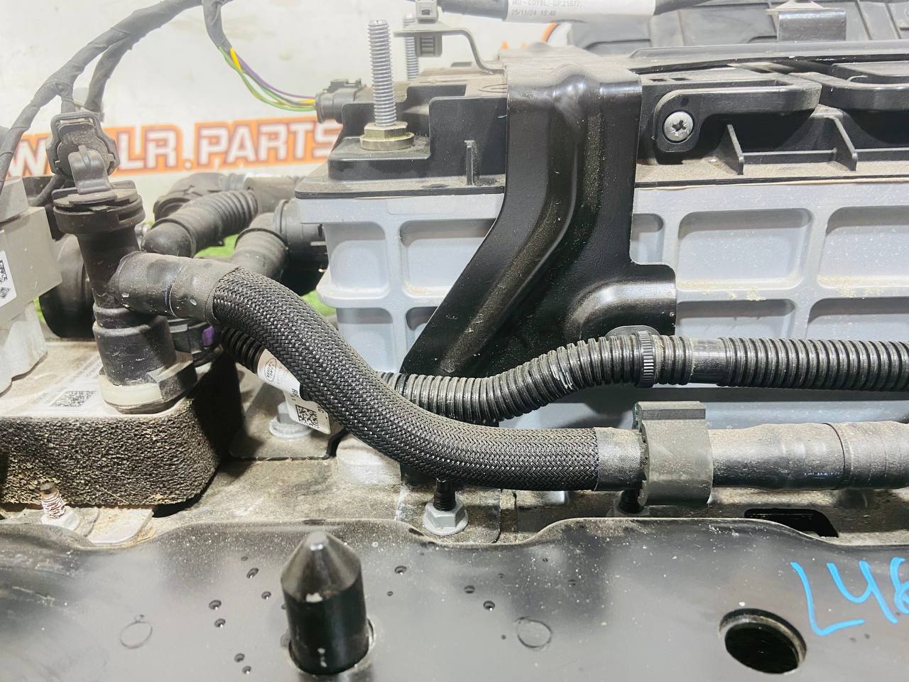 LR185254 Coolant hose from radiator to battery for Range Rover Sport L461 (2023-) Used cost € in stock 1 pcs.
