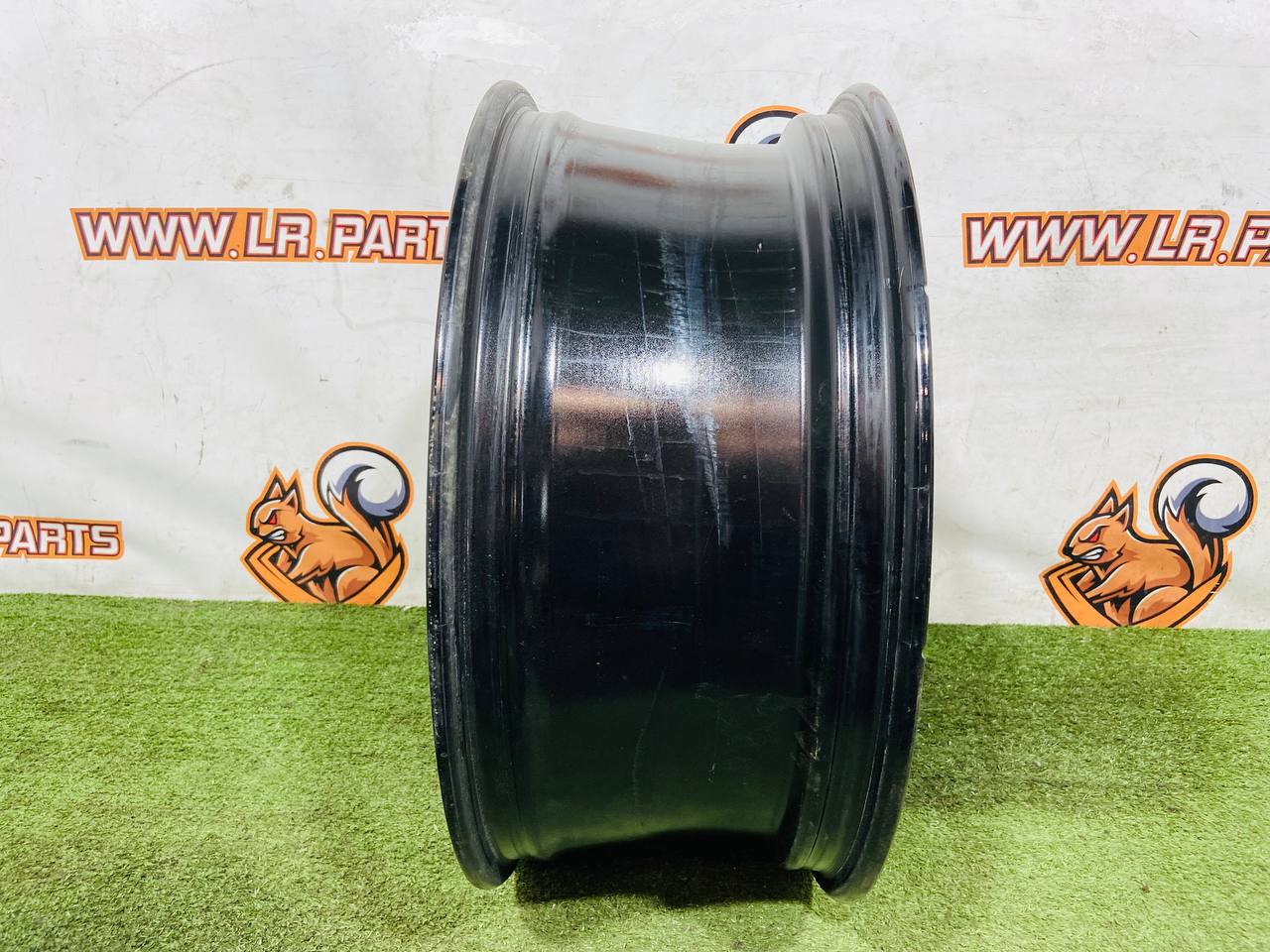 LR185897 R20 Wheel Disk Crescendo Gloss Black Range Rover Evoque New L551 (2019-) Used cost € in stock 2 pcs.