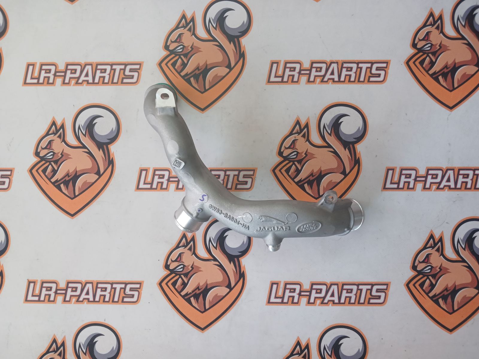 LR186859 Upper metallic cooling system pipe for Land Rover Discovery 4, 5, Defender L663, Range Rover L405, Range Rover Sport L494, Range Rover Velar cost 170 € in stock 1 pcs.