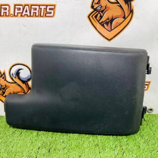T2H23893PVJ Armrest of the central console Jaguar F-Pace X761 (2017-) Used cost  € in stock 1 pcs.