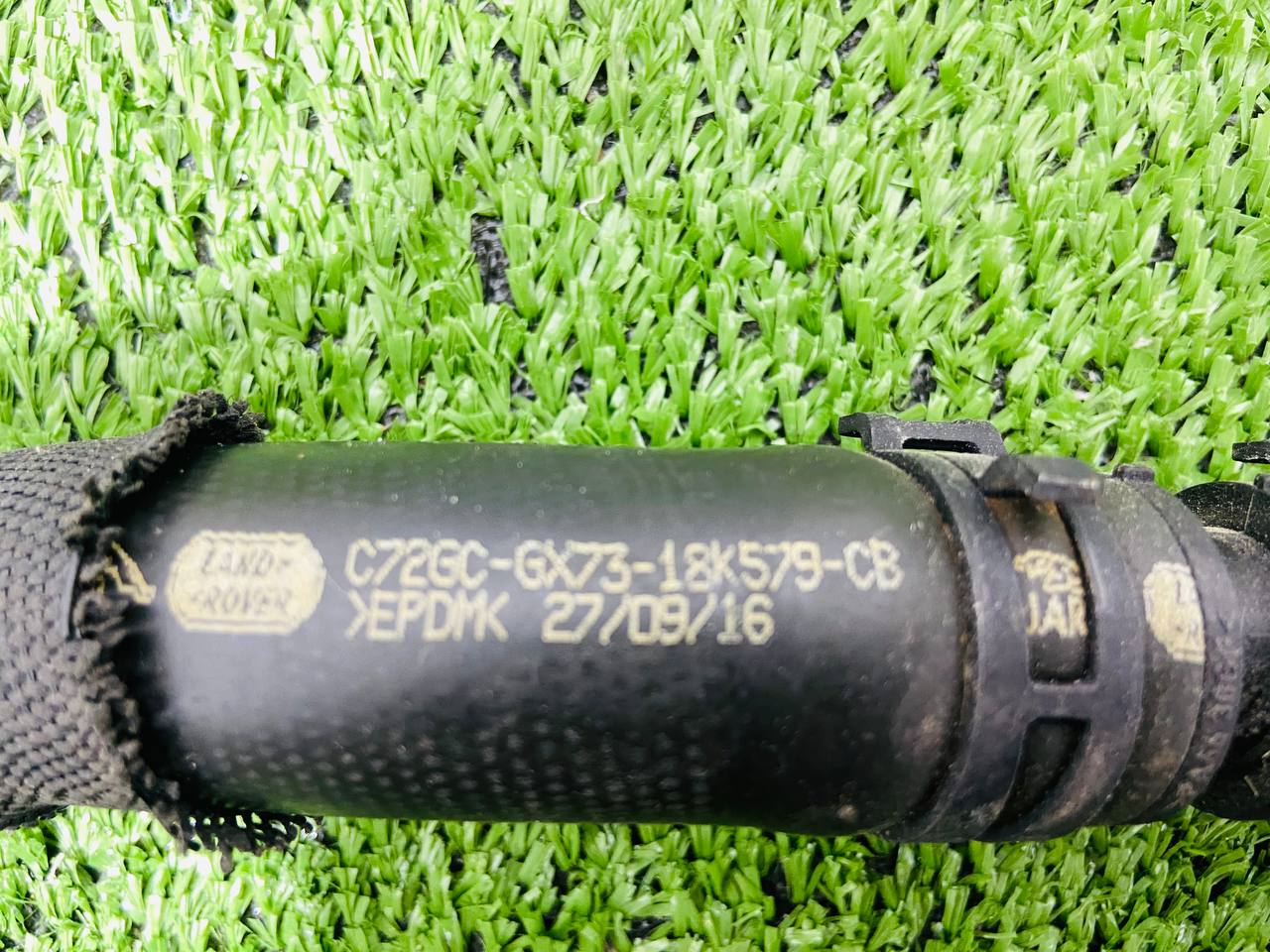T2H3431 Heater supply pipe for Jaguar F-Pace X761 (2017-) Used cost 25 € in stock 3 pcs.