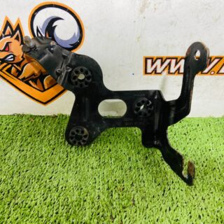 T2H3613 ABS block bracket Jaguar F-Pace X761 (2017-) Used cost € in stock 1 pcs.