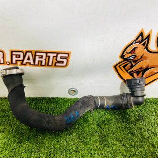 T2H43196 Cooling system hose Jaguar F-Pace X761 (2017-) Used cost € in stock 1 pcs.