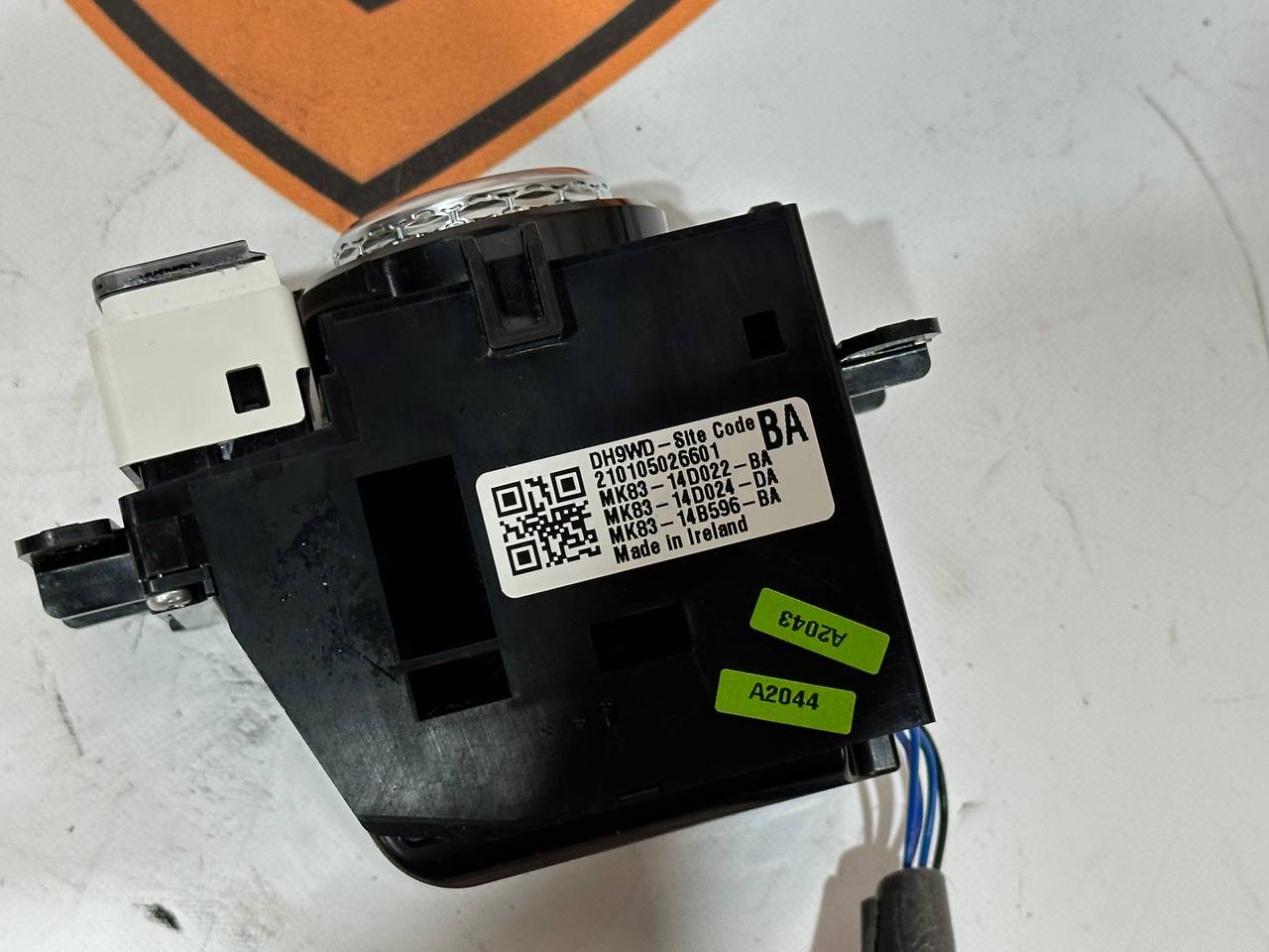 T2H49935 Switch JDO Jaguar F-Pace X761 (2017-) Used cost 200 € in stock 6 pcs.
