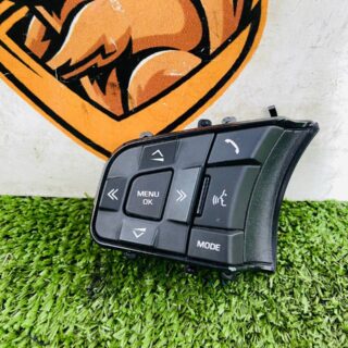 T2H7017 Left steering switch without heating Ebony Black + cruise Jaguar F-Type X152 (2014-) Used cost € in stock 1 pcs.
