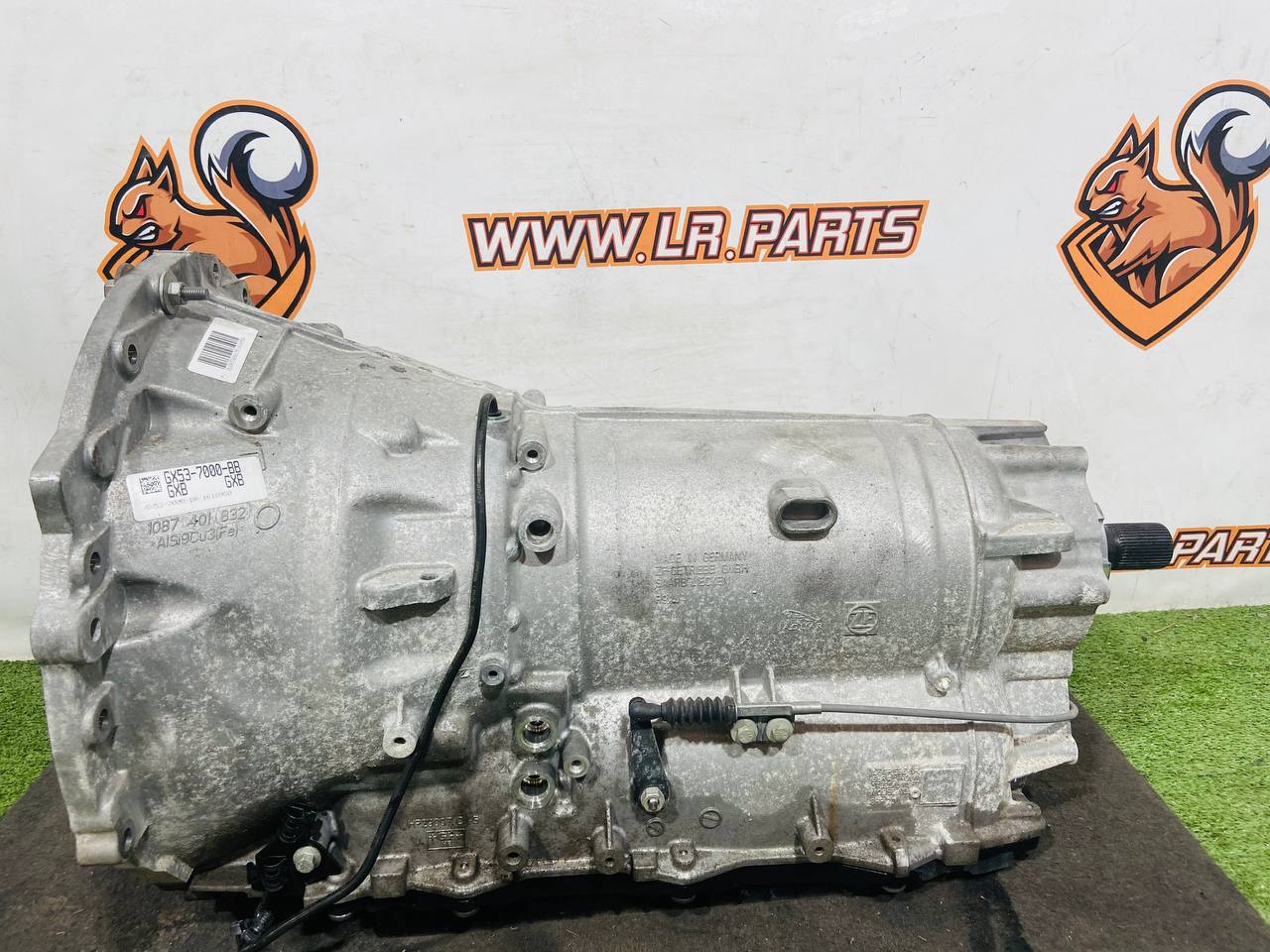 T2R13799 AT (Automatic Transmission) 8-speed 8HP70 4WD Jaguar F-Type X152 (2014-) Used cost 1 400 € in stock 1 pcs.