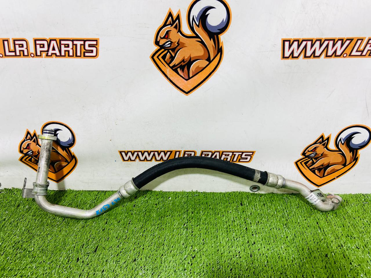 T2R17569 Air conditioner inlet hose for Jaguar F-Type X152 (2014-) Used cost € in stock 1 pcs.