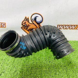 T2R17600 Air duct from KVF to turbine Jaguar F-Type X152 (2014-) Used cost  € in stock 1 pcs.