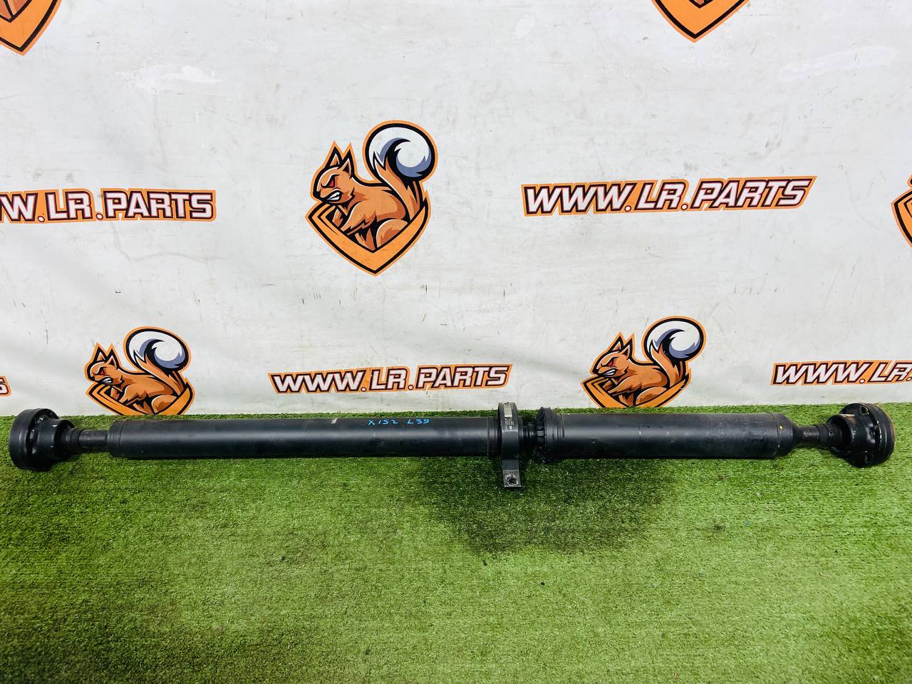 T2R19089 Rear Driveshaft Jaguar F-Type X152 (2014-) Used cost € in stock 1 pcs.