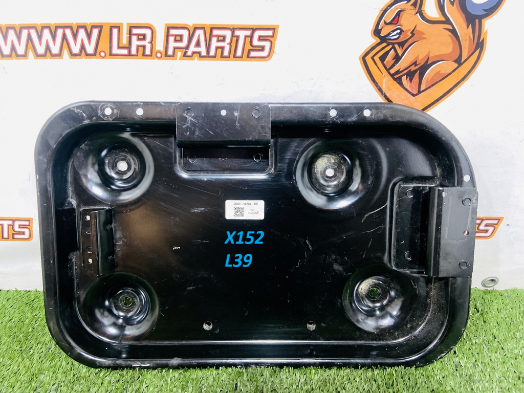 T2R24304 Right battery support Jaguar F-Type X152 (2014-) Used cost € in stock 1 pcs.