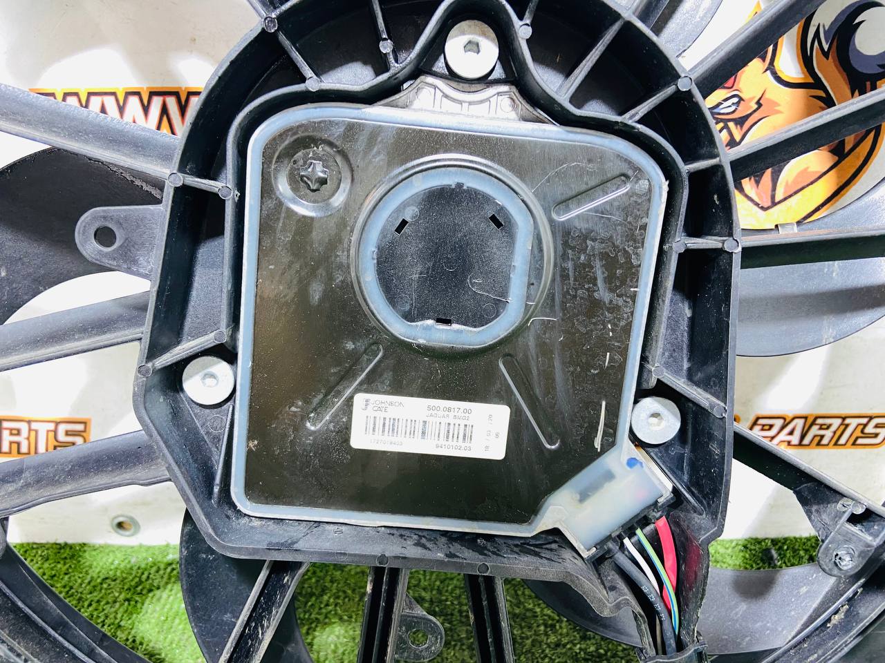 T2R25161 Main radiator fan (cassette) Jaguar F-Type X152 (2014-) Used cost € in stock 1 pcs.