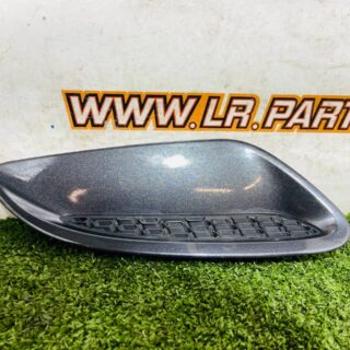 T2R54025 Trim for the right ventilation opening of the hood Jaguar F-Type X152 (2014-) Used cost € in stock 1 pcs.
