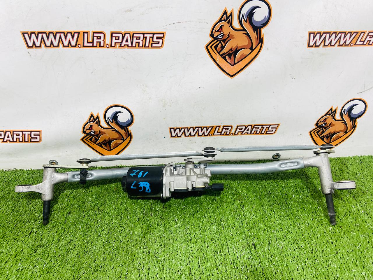 T4A1169 Wiper motor assembly LHD Jaguar F-Pace X761 (2017-) Used cost 190 € in stock 2 pcs.