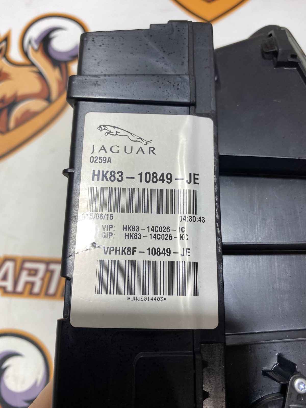 T4A11920 TFT Dashboard Jaguar F-Pace X761 (2017-) Used - Image 14