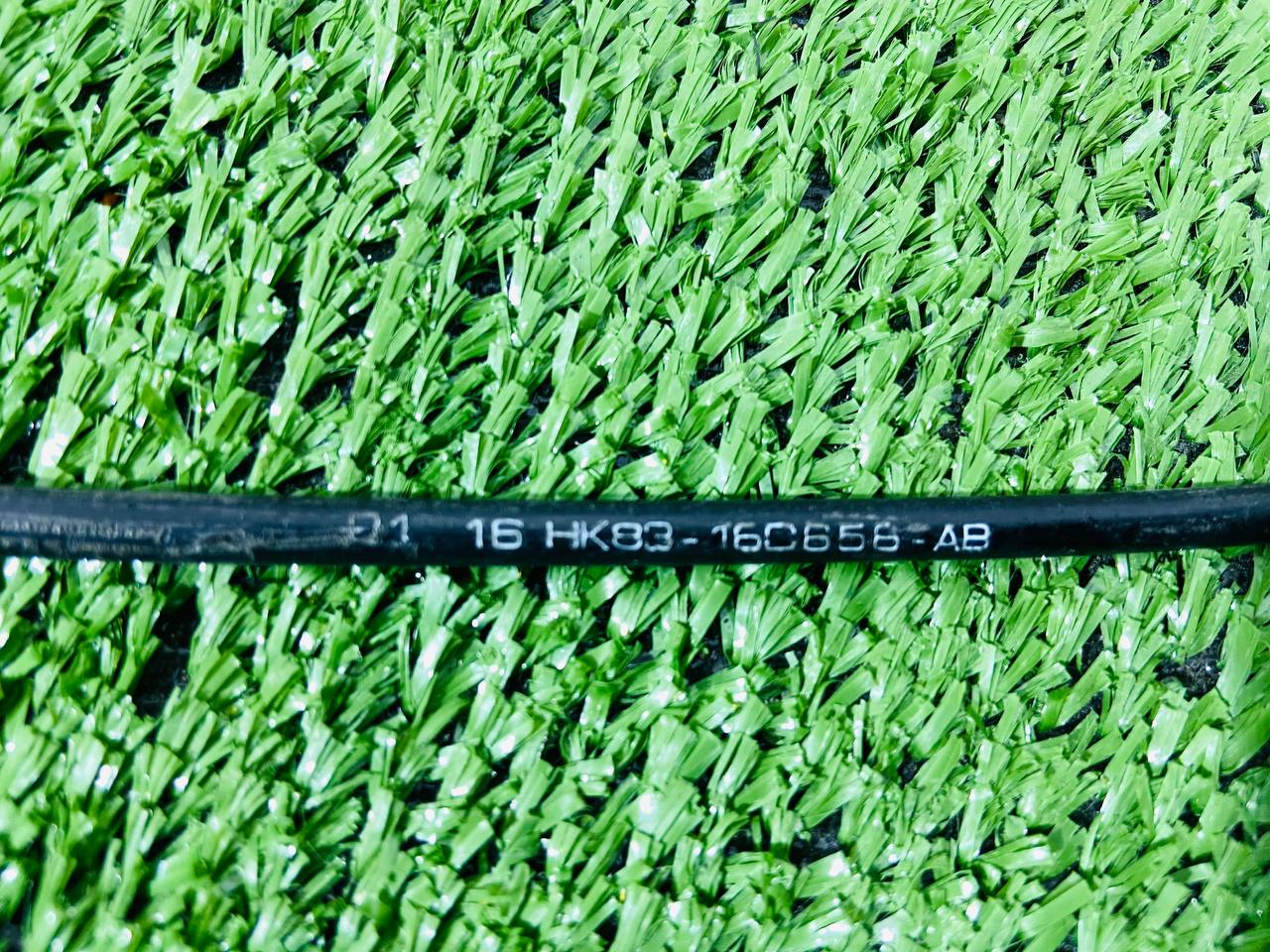 T4A14109 Hood Cable Jaguar F-Pace X761 (2017-) Used cost 20 € in stock 1 pcs.