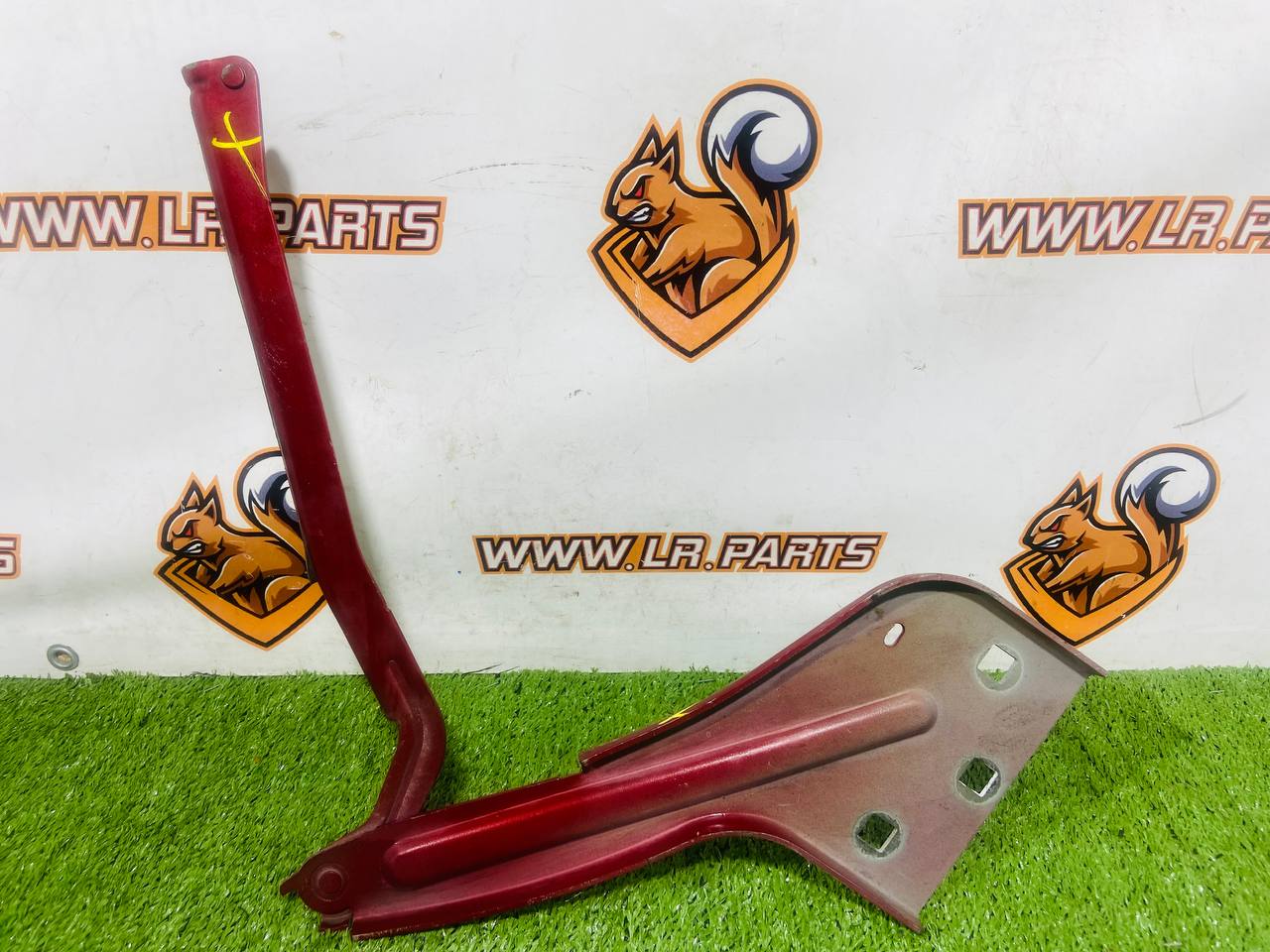 T4A1898 Right Hood Hinge Jaguar F-Pace X761 (2017-) Used - Image 19