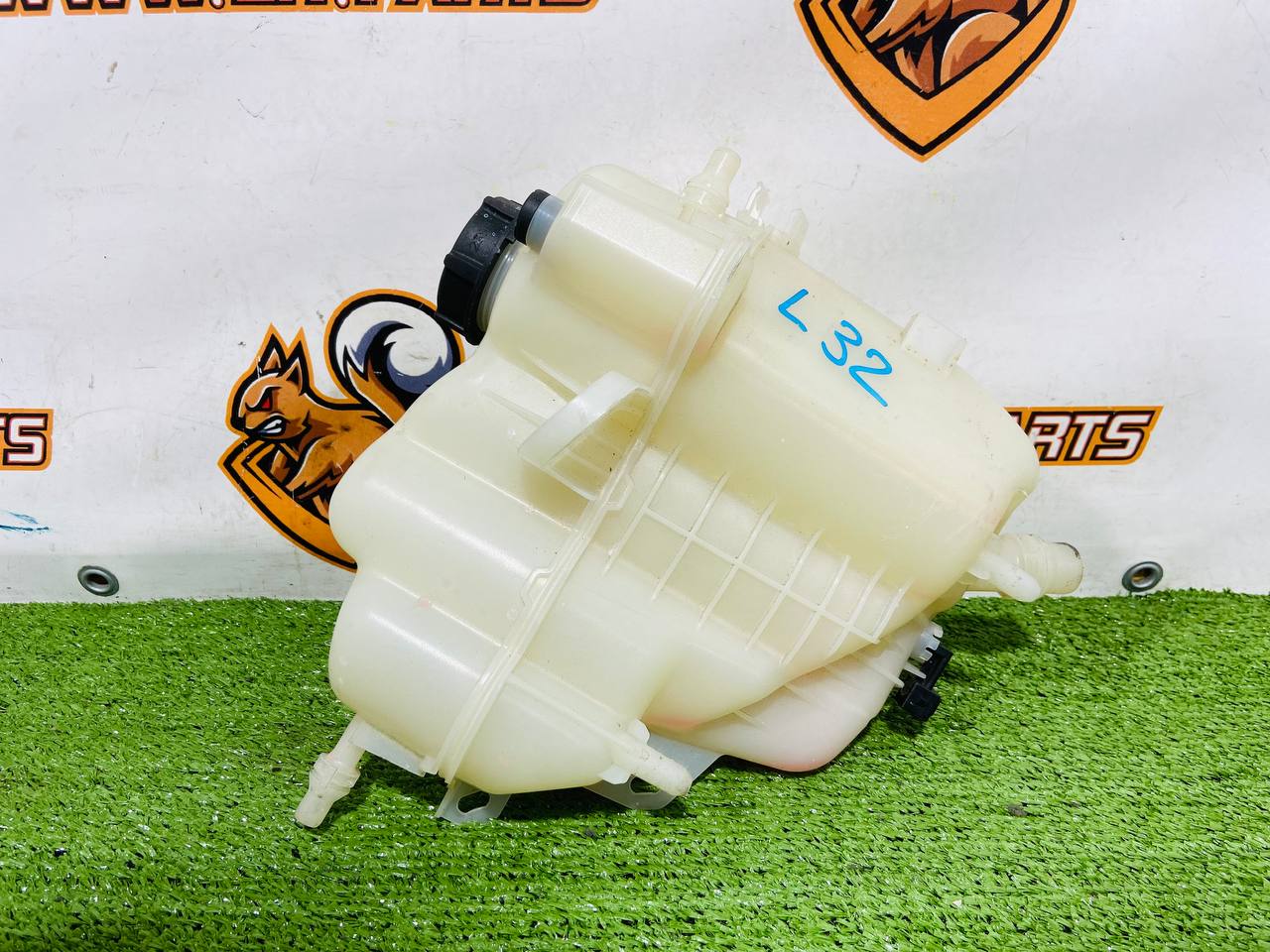 104123633 Expansion tank Range Rover - Image 12