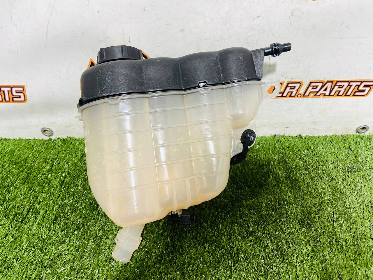 104123633 Expansion tank Range Rover - Image 14