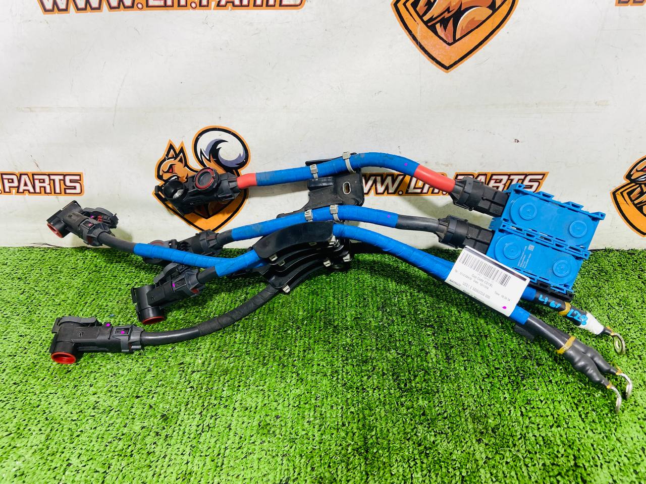 419123986 High voltage cable to the Range Rover Sport L461 (2023-) battery Used cost € in stock 1 pcs.
