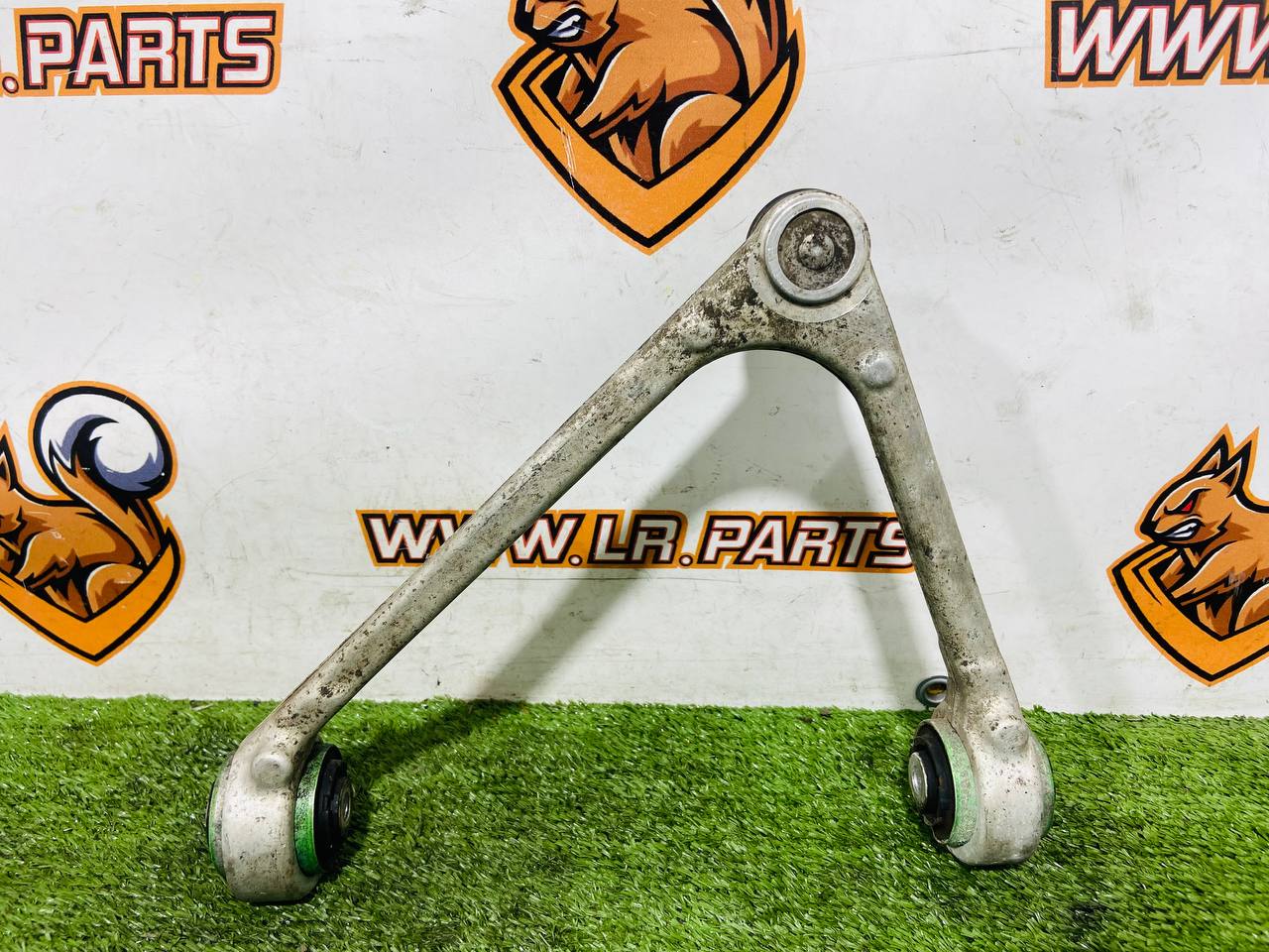 C2P16948 Front right upper lever Jaguar F-Type X152 (2014-) Used cost € in stock 1 pcs.