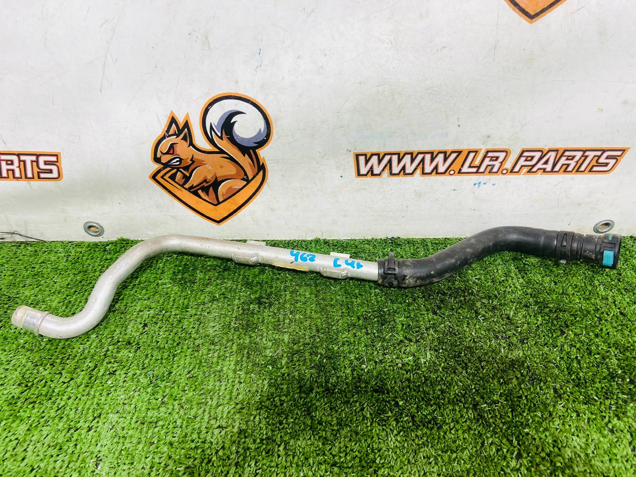 LR034597 Heater pipe Land Rover Discovery 5 L462 (2017-) Used cost € in stock 2 pcs.