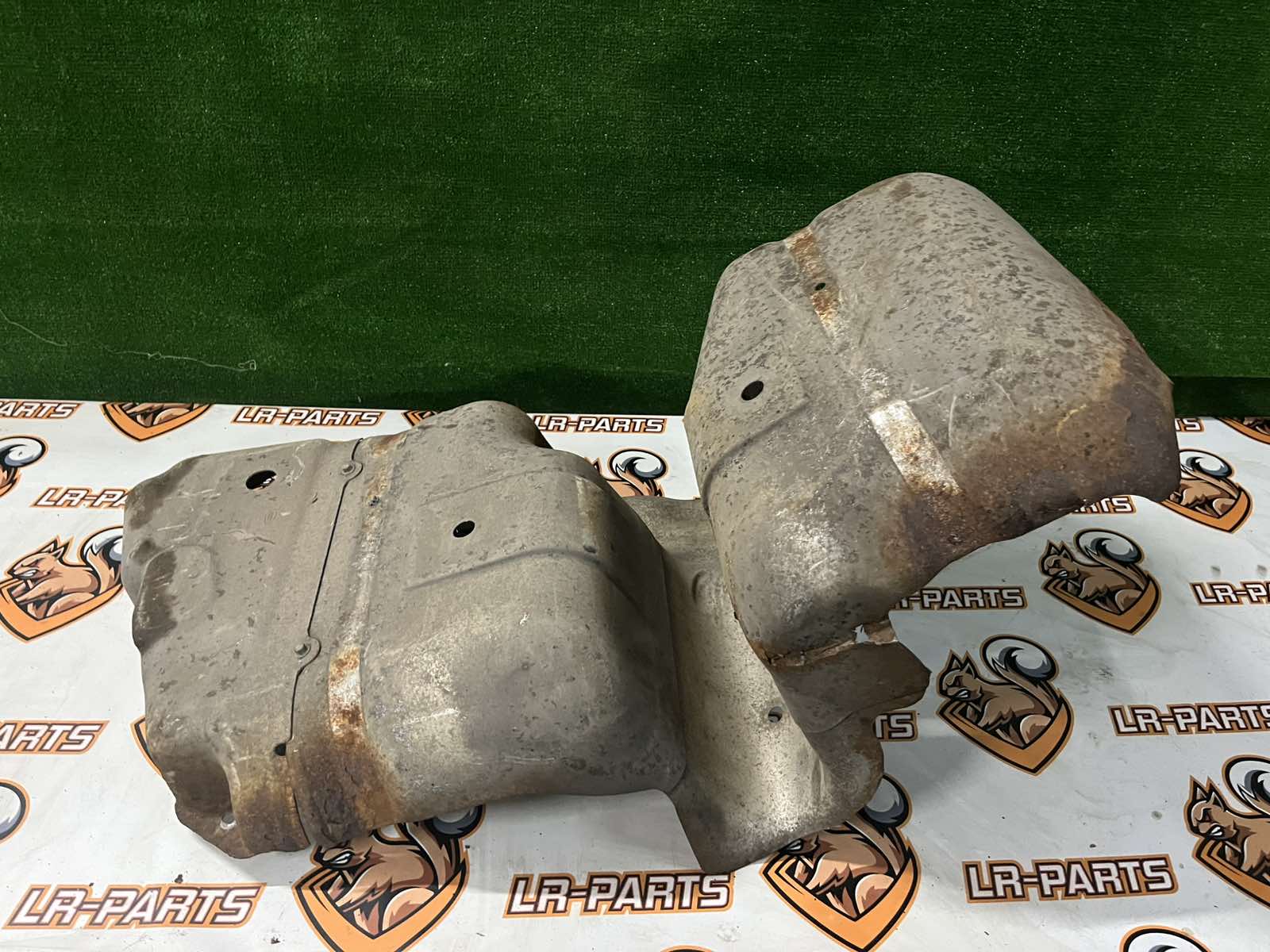 LR071884 Fuel tank protection Range Rover Evoque L538 (2012-2018) Used cost 135 € in stock 1 pcs.