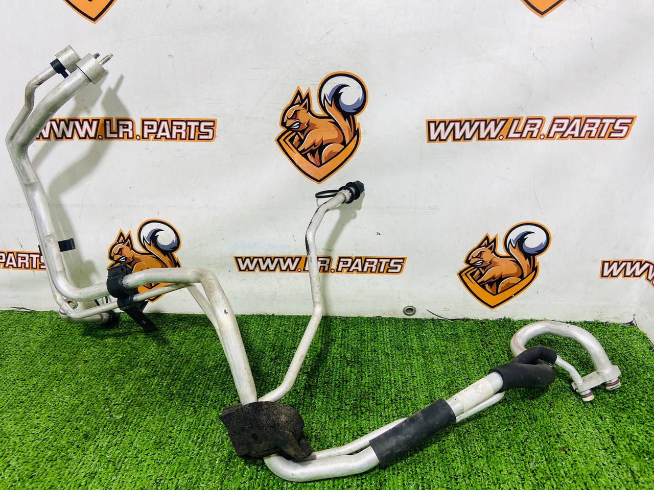 LR079428 Used air conditioning pipe for Range Rover Evoque L538 (2012-2018) cost € in stock 1 pcs.