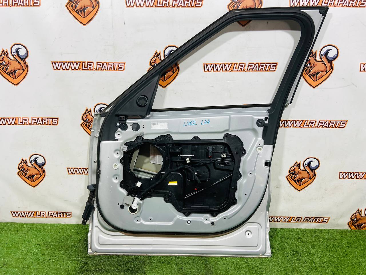 LR080195 Right front door Land Rover Discovery 5 L462 (2017-) Used - Image 34