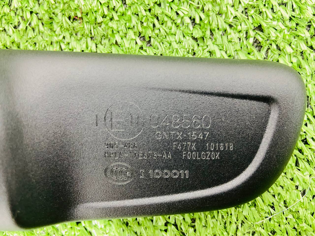 LR083140 Interior mirror with cover Land Rover Discovery 5 L462 (2017-) Used - Image 17