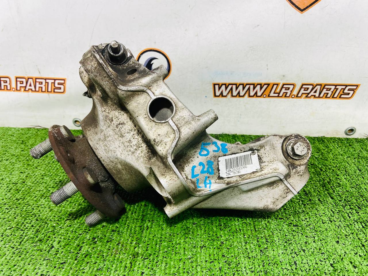 LR087154 Steering knuckle (trunnion) front left RANGE ROVER EVOQUE (L538) 2011-2018 Used cost 185 € in stock 1 pcs.