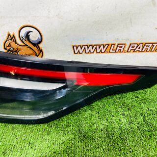LR106841 Right rear taillight for Land Rover Discovery 5 L462 (2017-) Used cost € in stock 1 pcs.