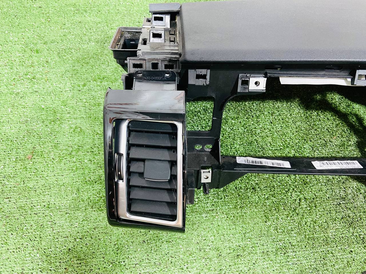 LR109411 Torpedo Land Rover Discovery 5 L462 (2017-) Used - Image 14