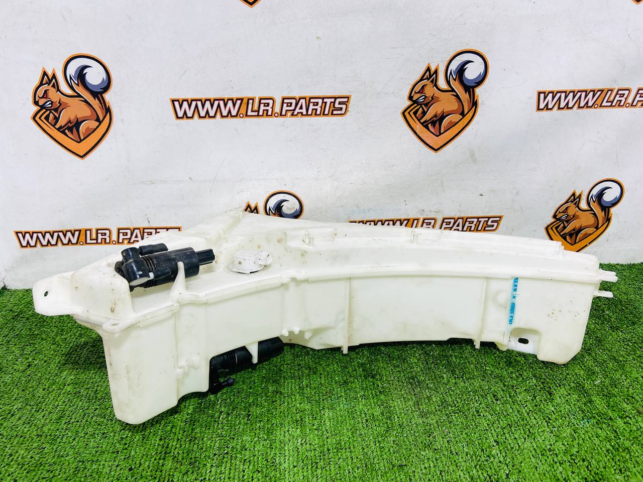 LR110607 Washer reservoir for Range Rover Sport L494 headlight washer (2014-2022) Used cost 75 € in stock 10 pcs.