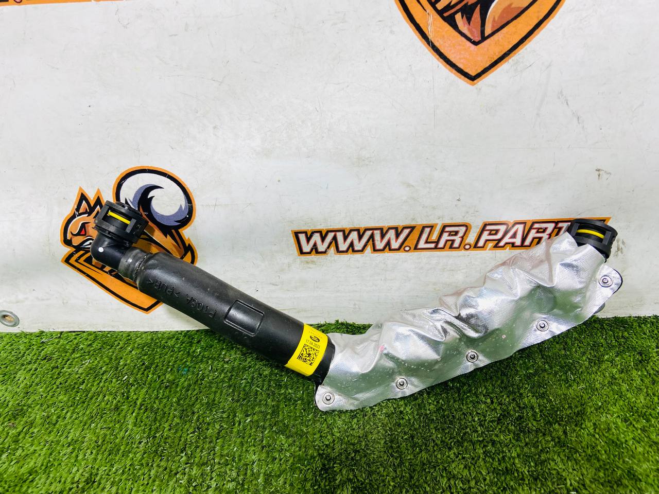 LR121791 Ventilation pipe for crankcase gases Range Rover Sport L494 (2014-2022) Used cost 35 € in stock 3 pcs.