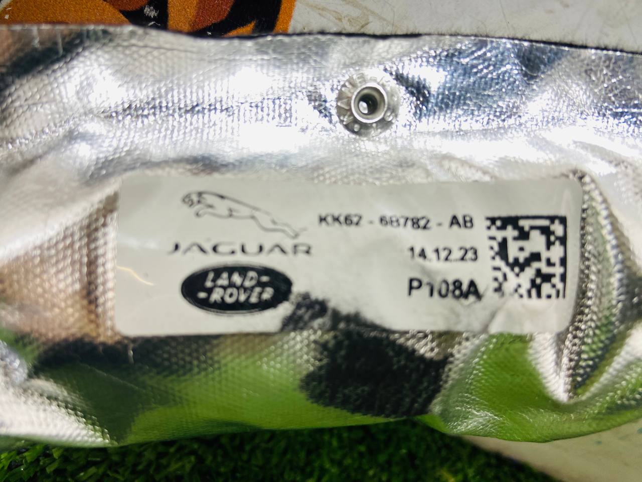 LR121791 Ventilation pipe for crankcase gases Range Rover Sport L494 (2014-2022) Used cost 35 € in stock 3 pcs.