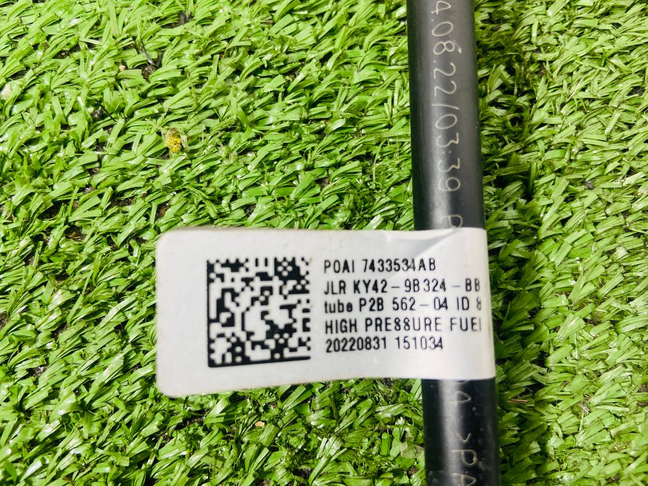 LR122707 Fuel Pipe Land Rover New Defender L663 (2020-) Used cost € in stock 1 pcs.