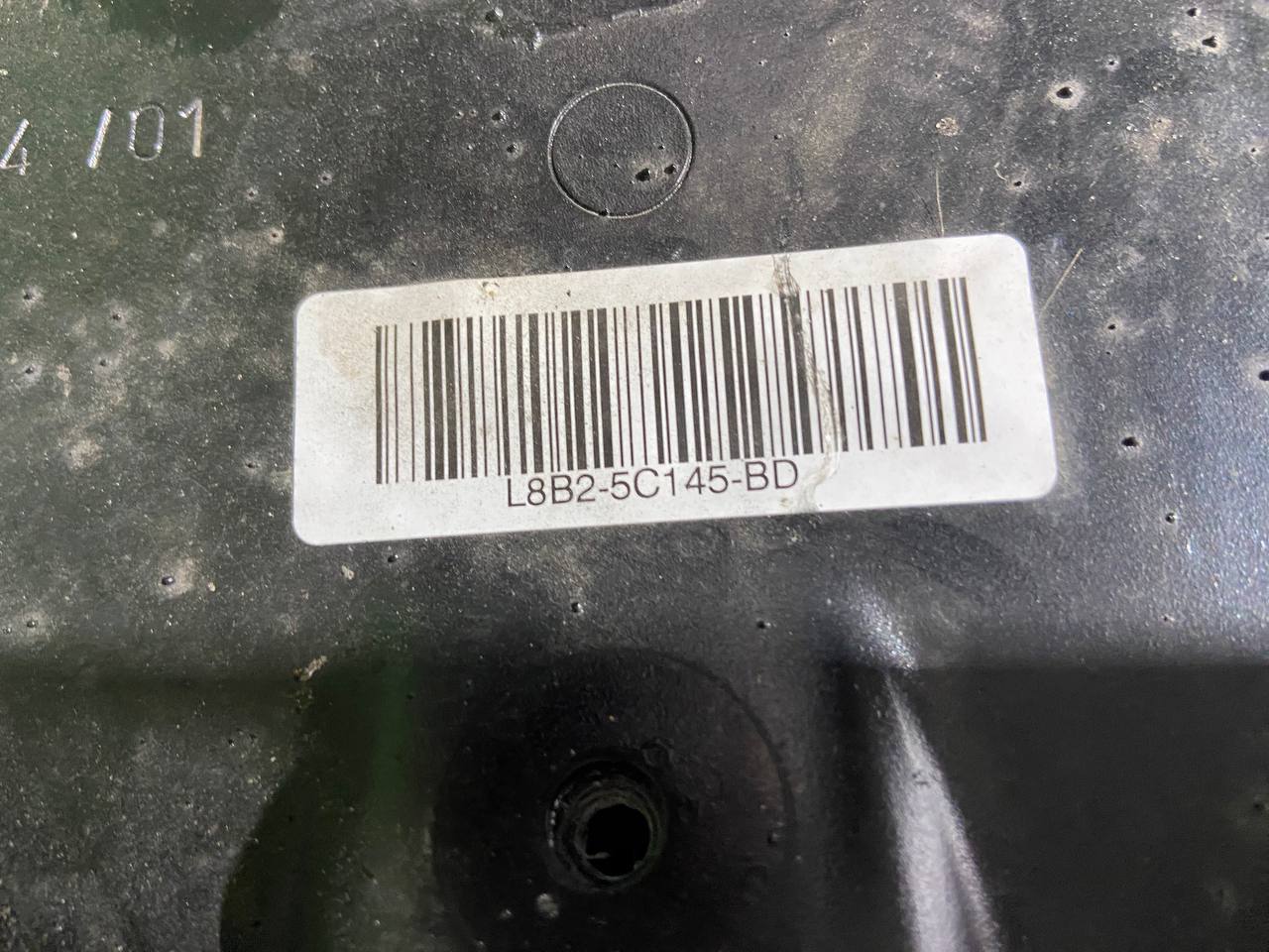 LR129035 Front suspension beam rest 2021- Land Rover Discovery 5 L462 (2017-) Used cost 1 000 € in stock 2 pcs.