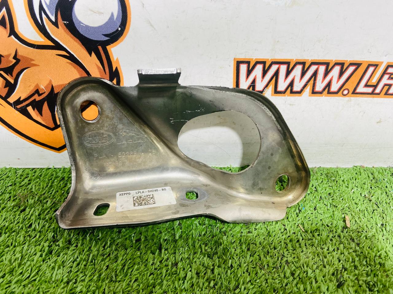 LR135801 Bracket for particulate filter Range Rover Sport L494 (2013-2023) Used cost 15 € in stock 3 pcs.