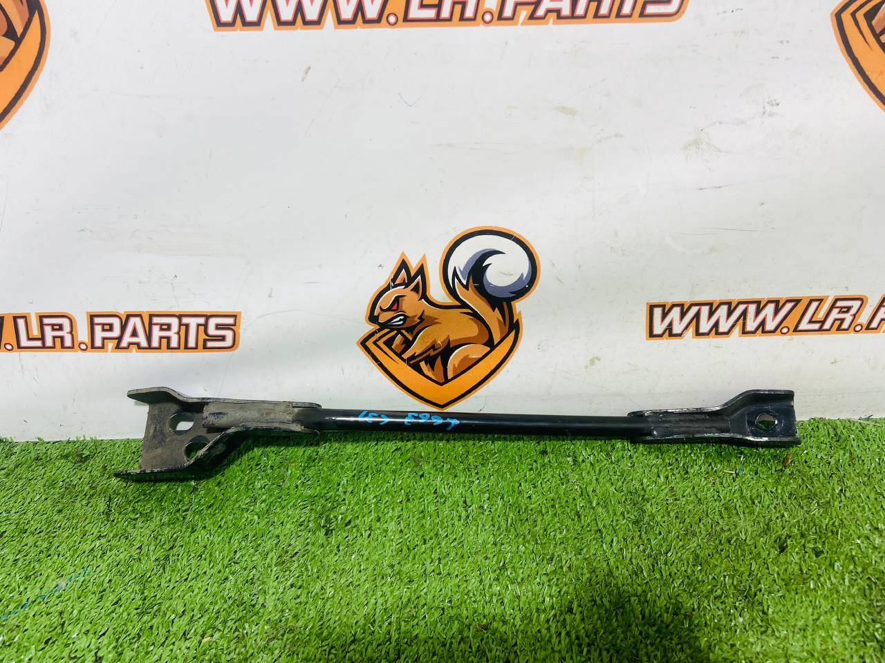 LR139555 Rear left power stretch (Stabilizer) Land Rover New Defender L663 (2020-) Used cost € in stock 1 pcs.