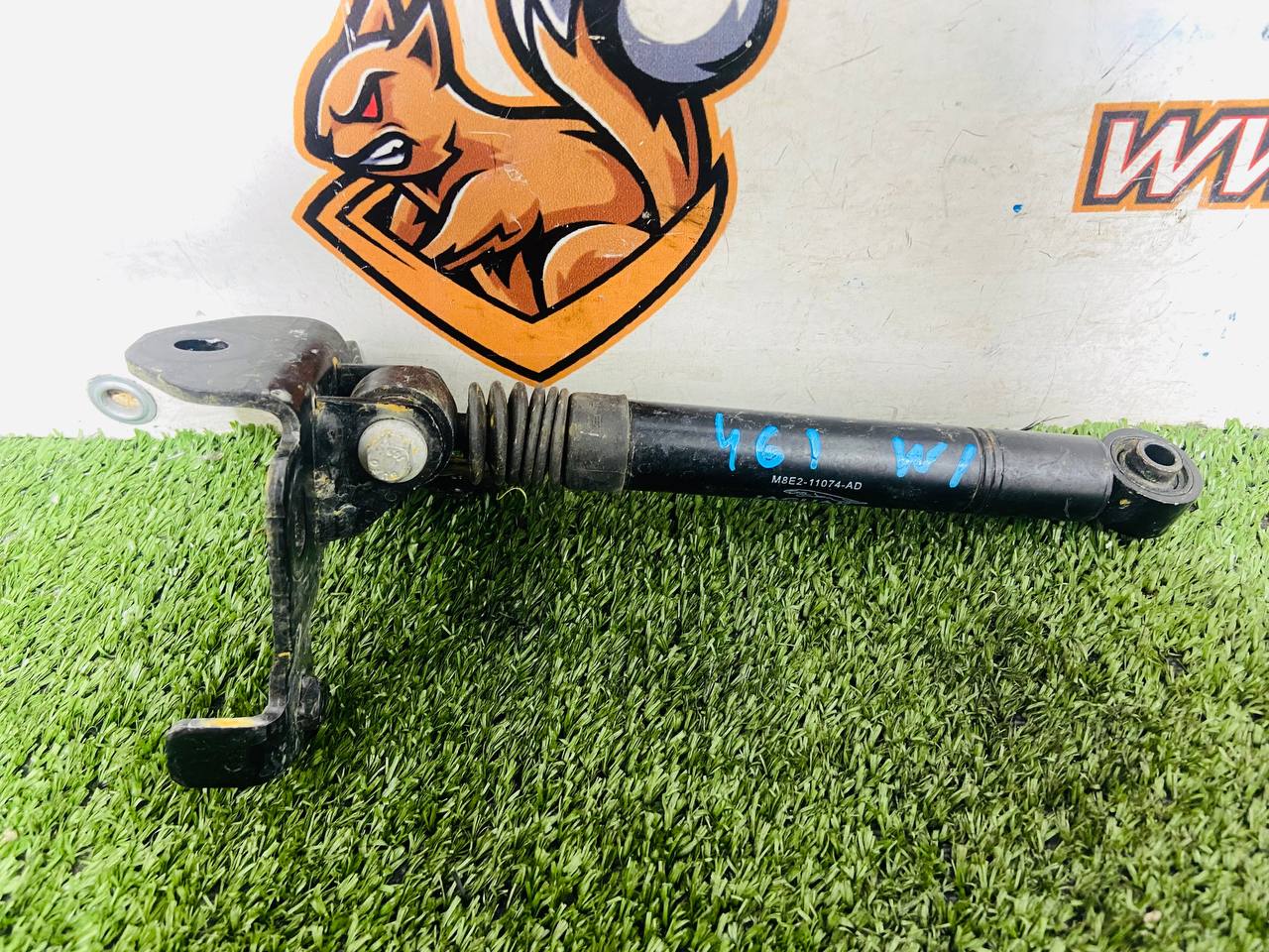 LR141060 Front Engine Shock Absorber for Range Rover Sport L461 (2023-) Used - Image 23
